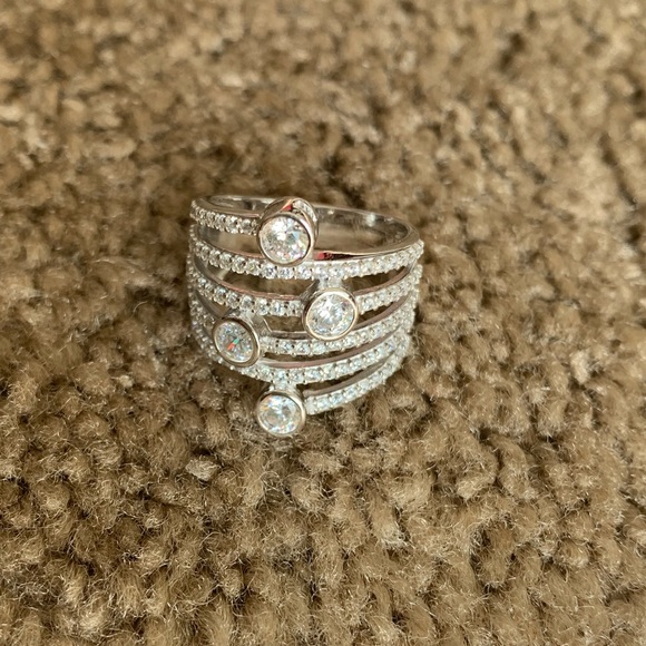 Sterling Silver Vertical Bezel Fashion Ring - Picture 2 of 6